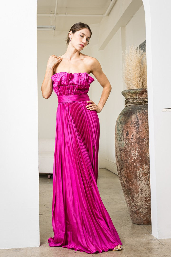 Vestido estraple falda plisada