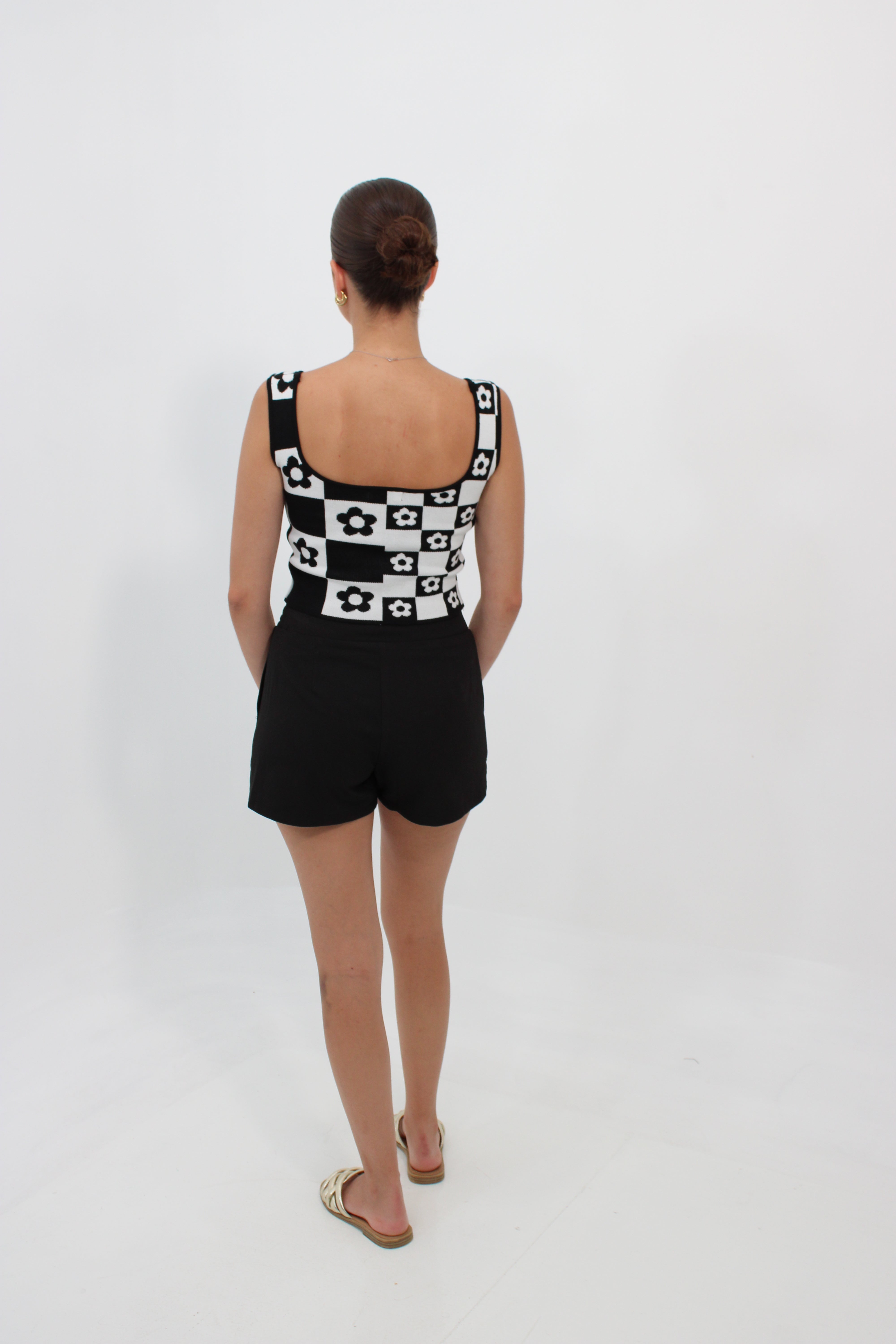 SHORT DE RESORTE NEGRO