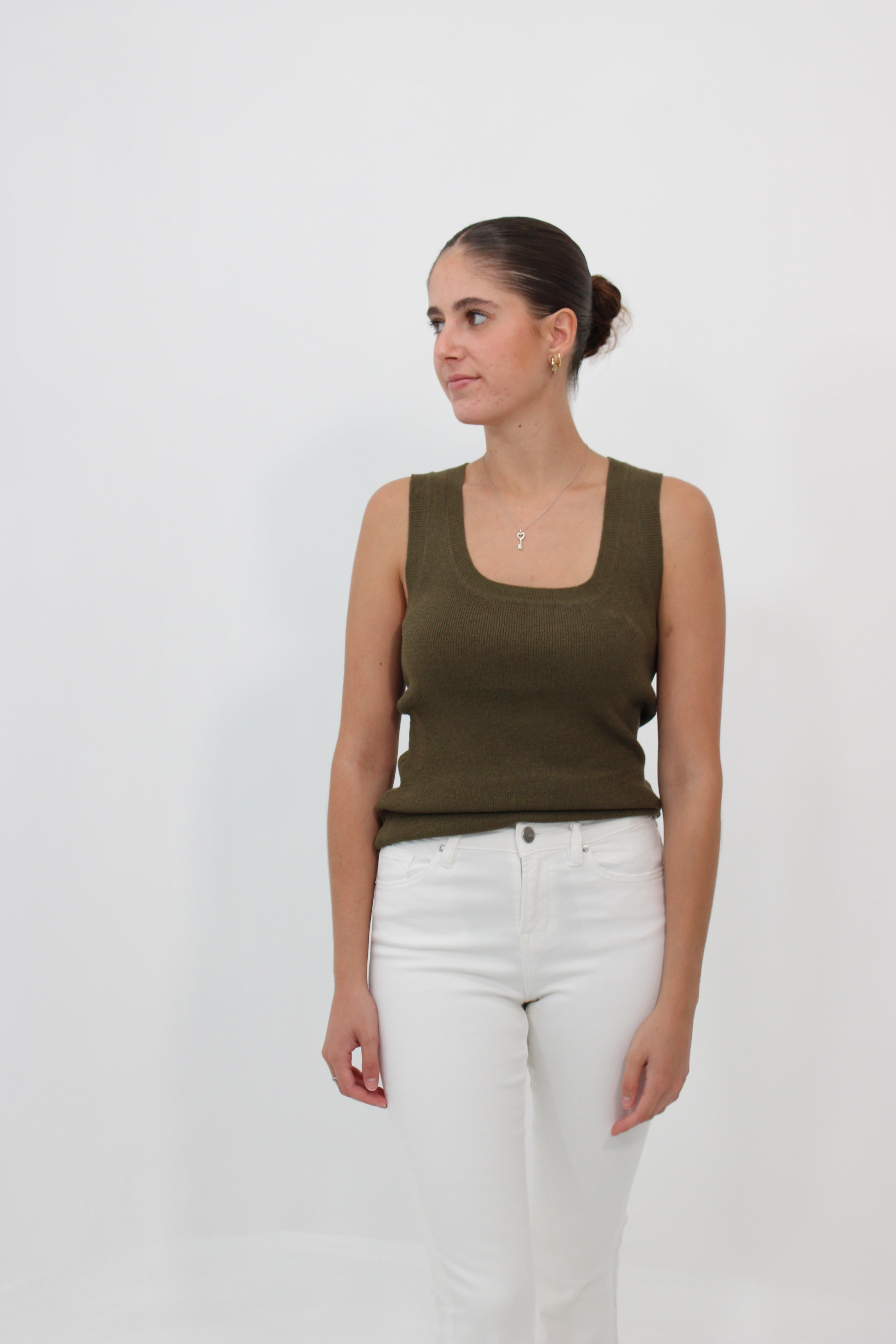 Blusa verde olivo